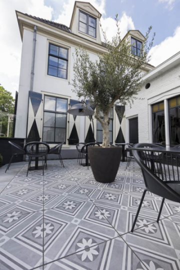 GeoCeramica® Concreet Flower décor 60x60x4cm